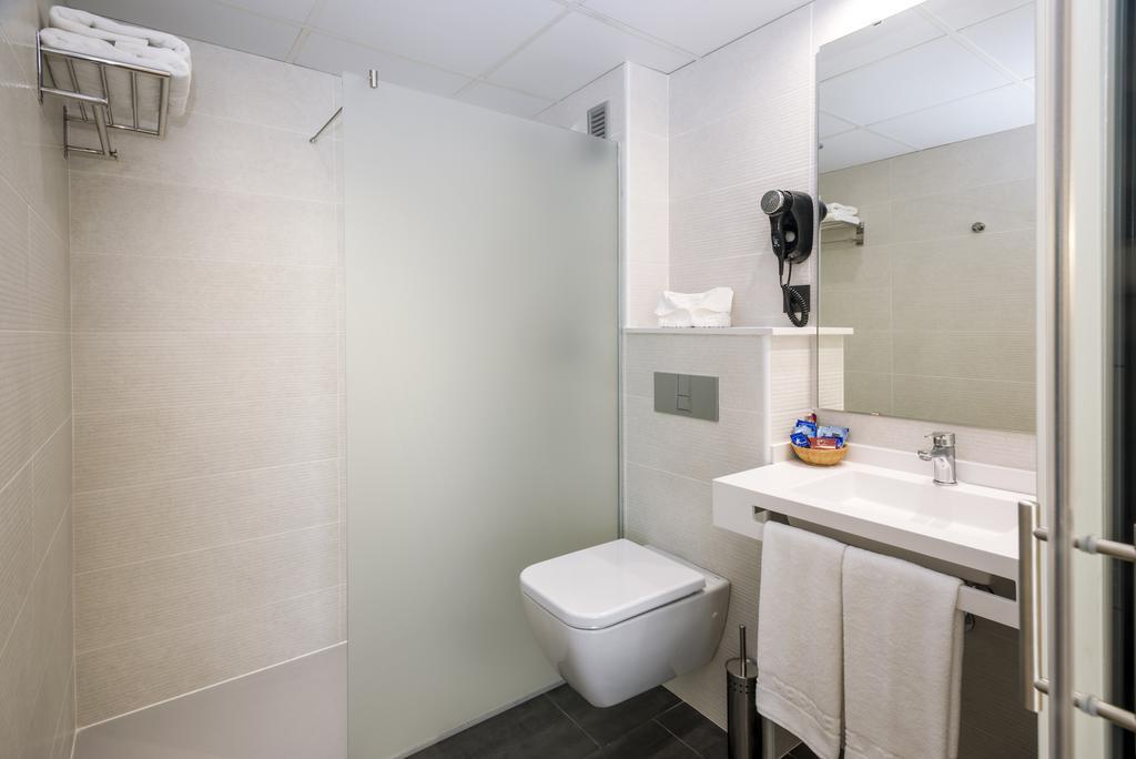 Aparthotel Marinada Салоу Екстериор снимка
